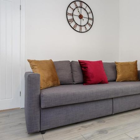 Harold House - Modern Open Plan 4 Bedroom, 3 Bathroom House In Central Southsea, Portsmouth Buitenkant foto