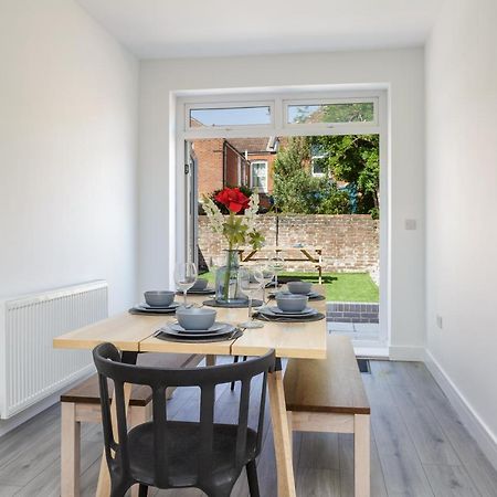 Harold House - Modern Open Plan 4 Bedroom, 3 Bathroom House In Central Southsea, Portsmouth Buitenkant foto