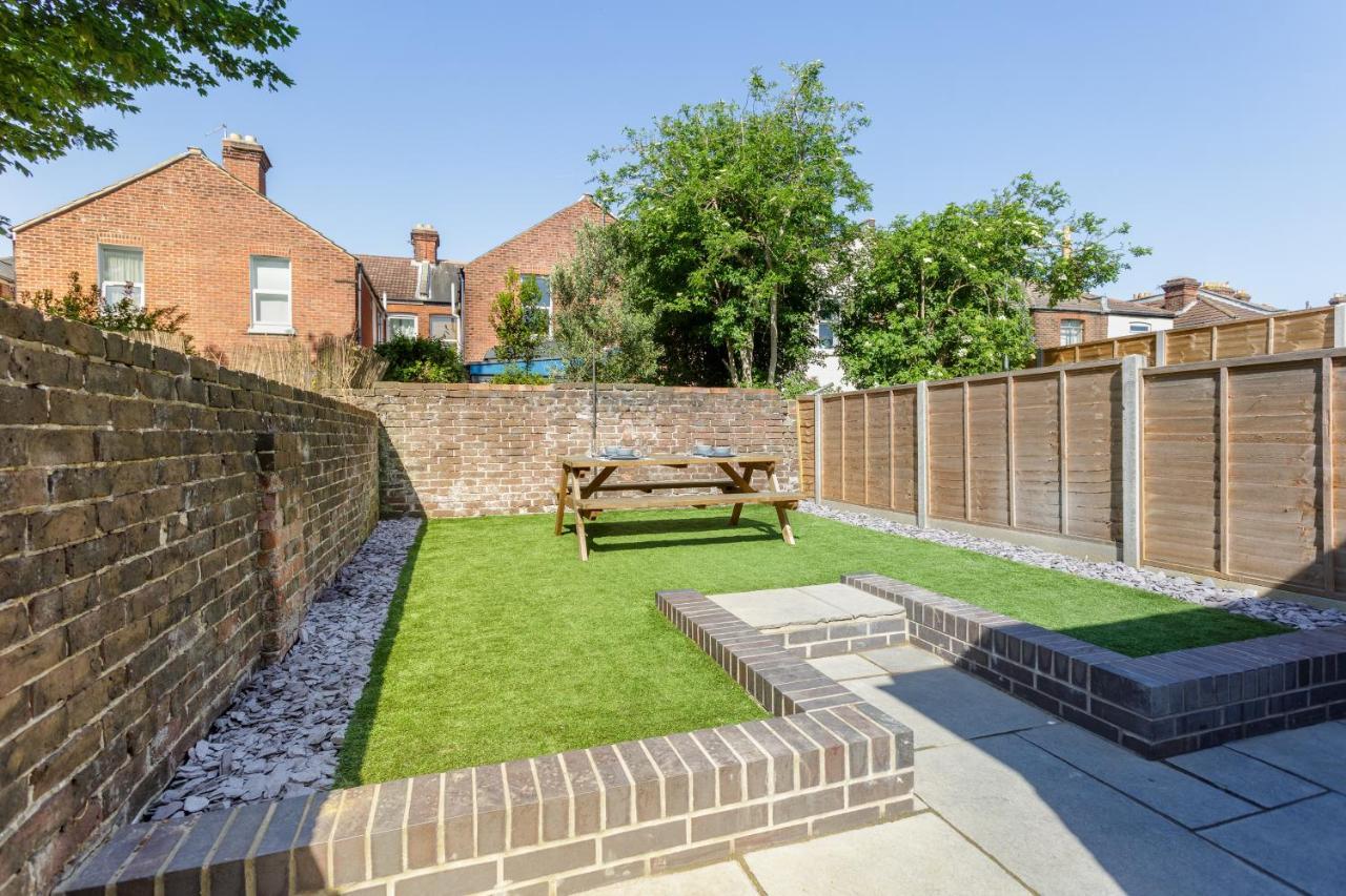 Harold House - Modern Open Plan 4 Bedroom, 3 Bathroom House In Central Southsea, Portsmouth Buitenkant foto