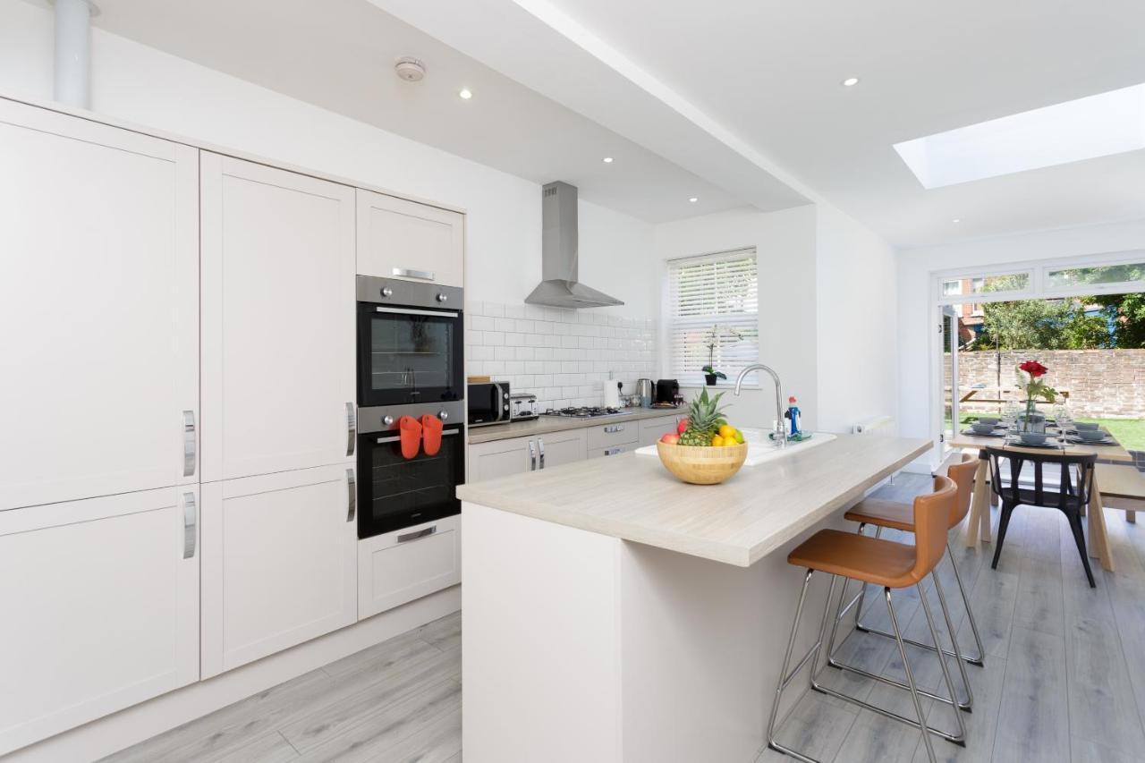 Harold House - Modern Open Plan 4 Bedroom, 3 Bathroom House In Central Southsea, Portsmouth Buitenkant foto