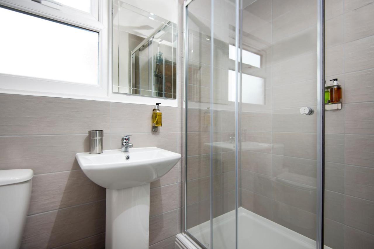 Harold House - Modern Open Plan 4 Bedroom, 3 Bathroom House In Central Southsea, Portsmouth Buitenkant foto